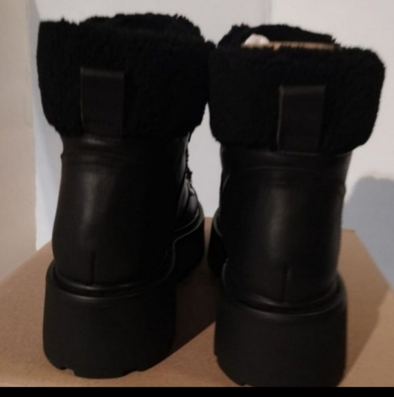 Steve Madden Reyen Black Leather Lace Up dhBoot (Women)Size 6.5 New in box. - Picture 9 of 13